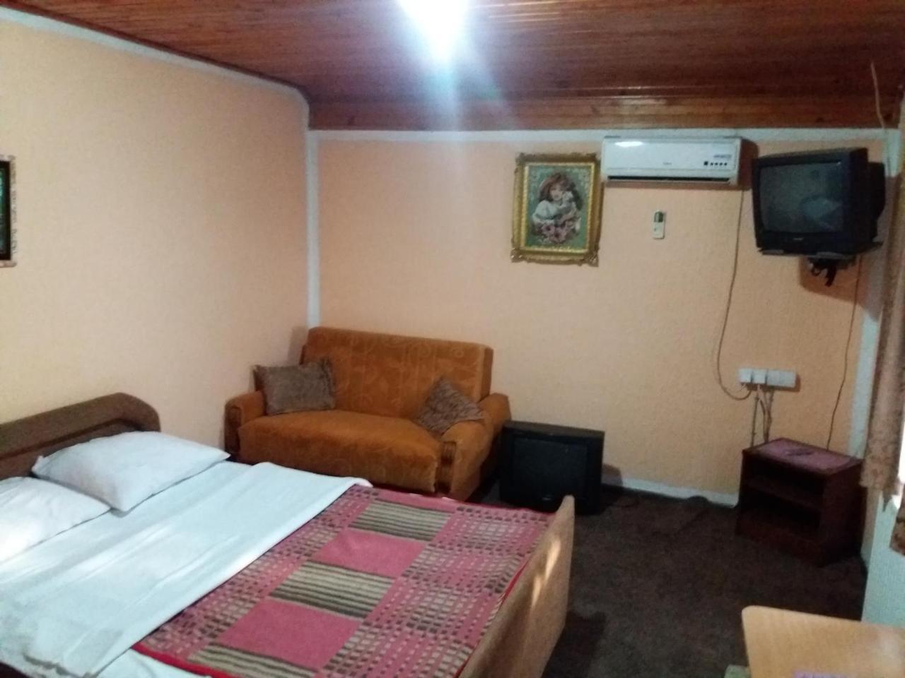 Lazarev Konak Banja Koviljača Habitación foto
