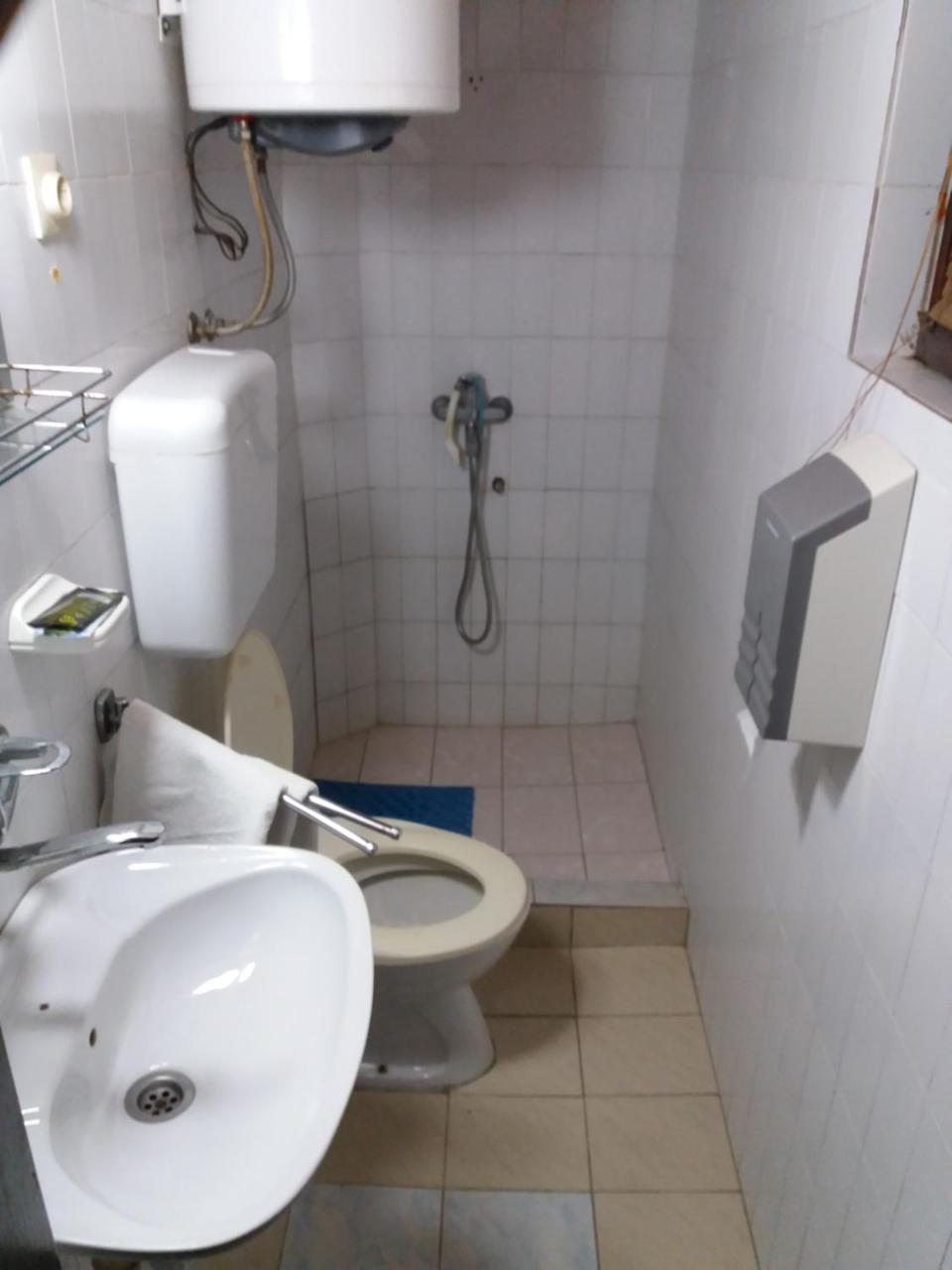 Lazarev Konak Banja Koviljača Habitación foto
